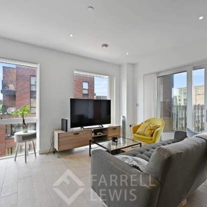 3 bedroom property to rent in London - Photo 1