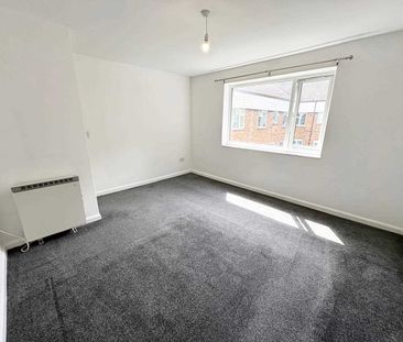 Capitol Court, Wollaton, Nottingham - Photo 3