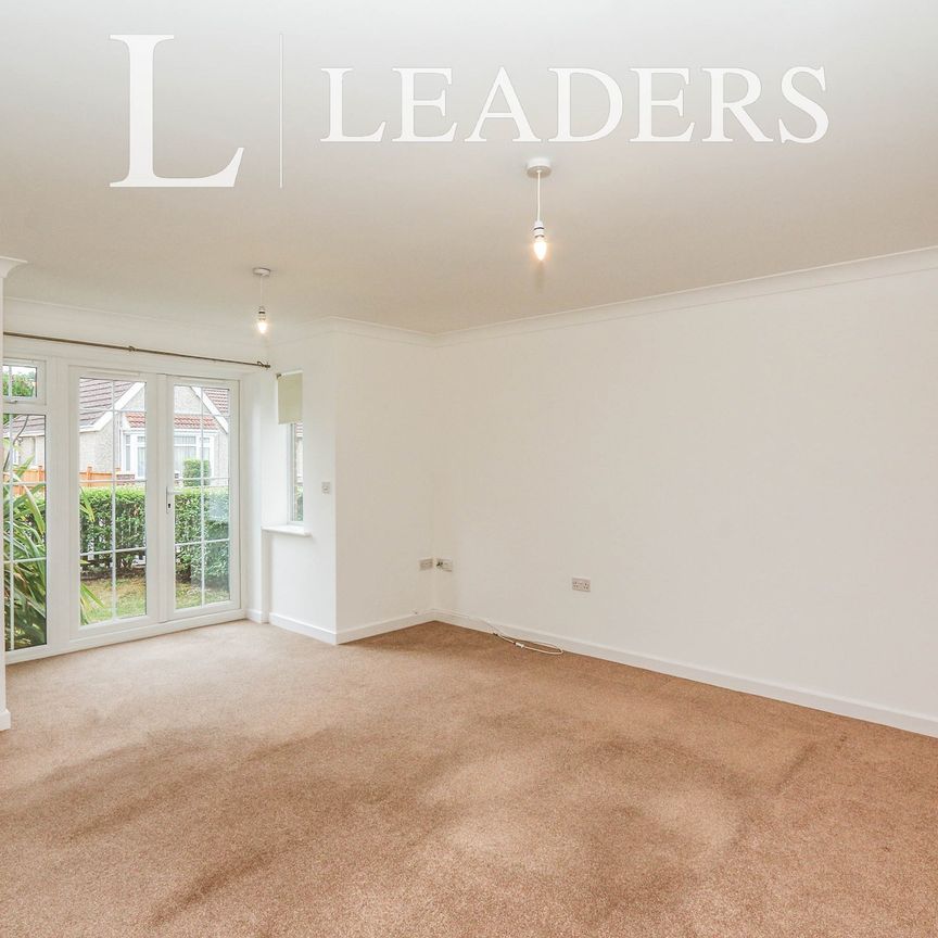 2 bedroom apartment to rent 10 Beaulieu Court, 10 Beaulieu Avenue, Christchurch, BH23 - Photo 1