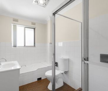 CONVENIENT LOCATION IN GUILDFORD - Photo 4