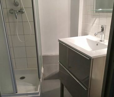 Location Appartement 1 pièce 26m² FONTAINEBLEAU 77300 - Photo 2