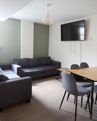 5 bedroom flat to rent - Photo 1