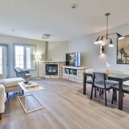 For Lease - 90 Highland Drive Unit# 2024-2025, Oro-Medonte, Ontario - Photo 1