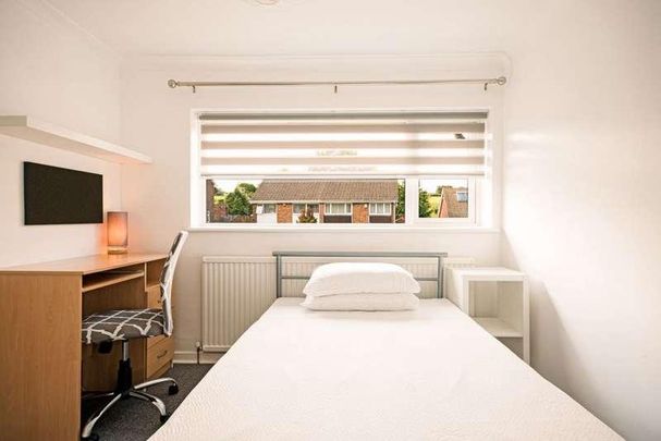 Longmeadow Way, Canterbury, CT2 - Photo 1