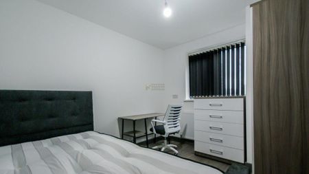3 bedroom maisonette to rent - Photo 4