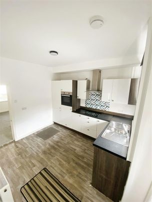 2 bed terraced house to rent in Ingham Street, Padiham, BB12 - Photo 1