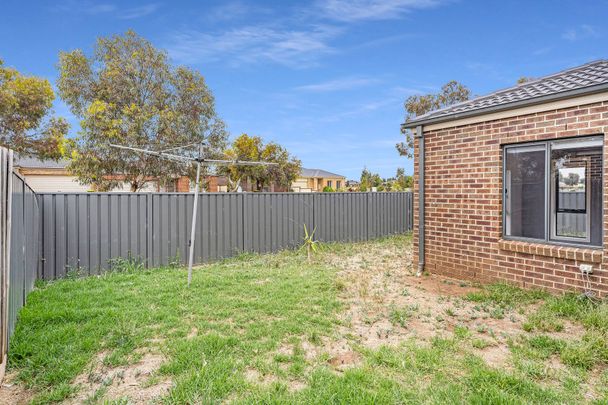 19 Marlo Drive, 3337, Harkness Vic - Photo 1