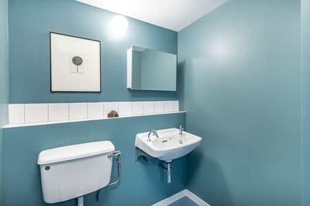 3 bedroom flat to rent - Photo 3