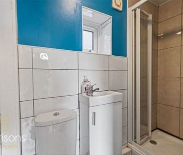 Withins Grove, Bolton - Photo 5