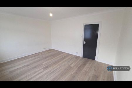 4 bedroom terraced house to rent - Photo 2