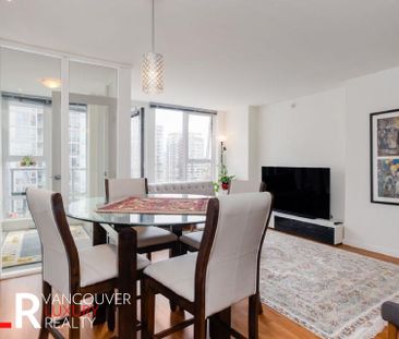 Condo in Downtown Vancouver, BC - Photo 6