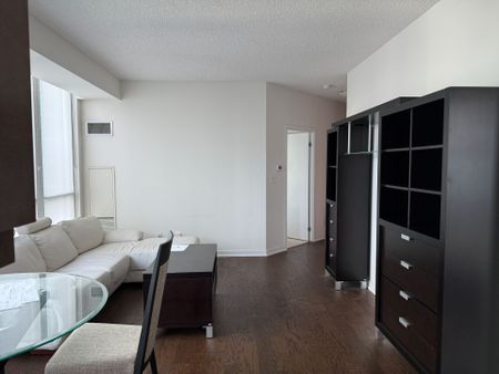 For Lease - 18 Harbour Street Unit# 2105, Toronto, Ontario - Photo 4