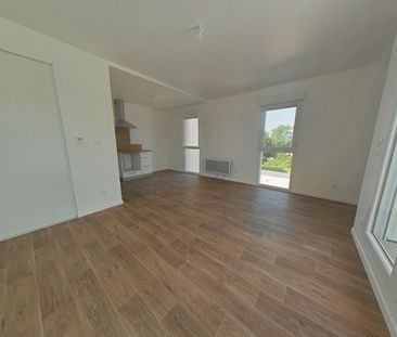 Location Appartement 3 pièces 60m² LA VILLE AUX DAMES 37700 - Photo 2