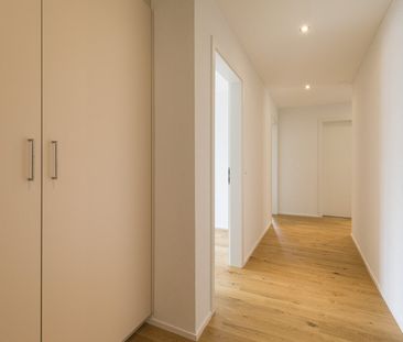 Moderne Wohnung im Erdgeschoss am Dorfplatz - Photo 2