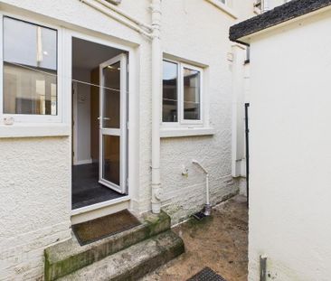 270 Beersbridge Road, Belfast, BT5 4RZ - Photo 3