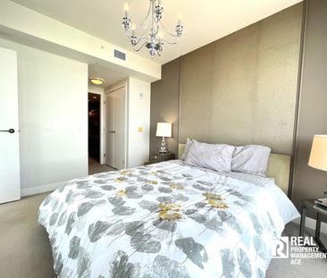 1723 | Executive Furnished 2 Bed + Den + 2 Bath | Waterfront | Down... - Photo 6