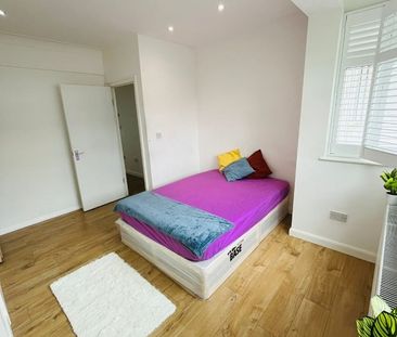 Room in a Shared House, Stunning Double Room In Streatham, SW16 - Photo 4