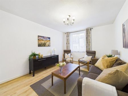 2 bedroom apartment to rent - Photo 2