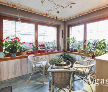 möbliertes Einfamilienhaus mit Pool, Tiefgarage und Sauna - Photo 1