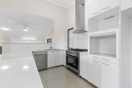 172 Thorneside Road, 4158, Thorneside Qld - Photo 3