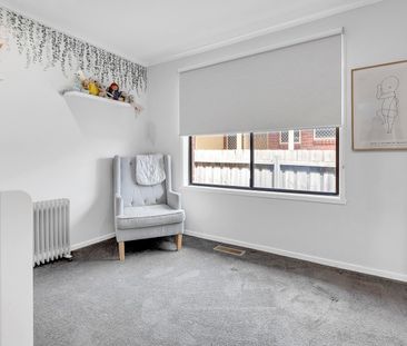 21 Kinlora Avenue, Epping VIC 3076 - Photo 6