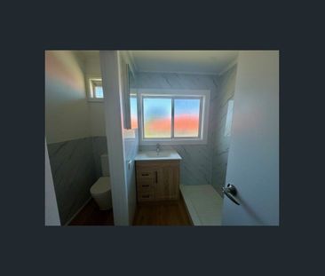 FRESHLY RENOVATED - Photo 5