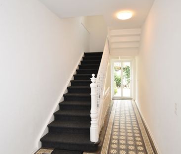 Kleine, sanierte 1-Zimmer-Wohnung mit Einbauküche in Schöningen! - Photo 1