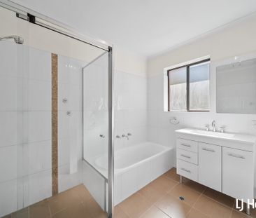 6 Galvin Place, Holt ACT 2615 - House For Rent | Domain - Photo 2