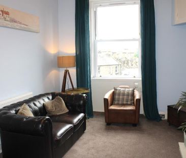 2 bed flat for rent in West End - Photo 1