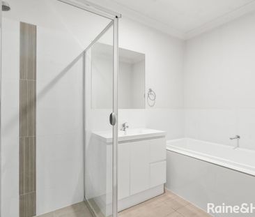 Modern stylish four-bedroom duplex, located in Milton - Photo 6