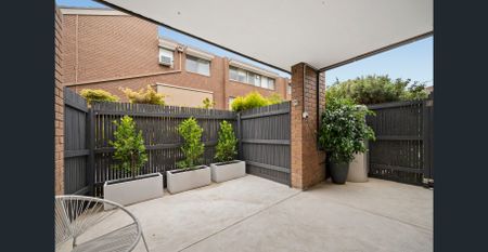 Modern Comfort in a Prime Balwyn Location - Photo 5