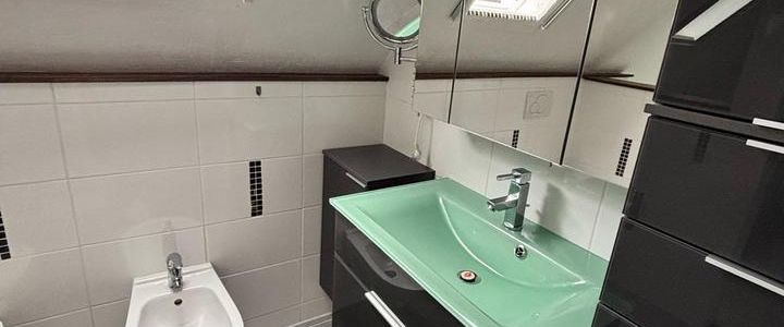 Helle 5-Zimmer Wohnung in ruhige Lage zu vermieten! - Photo 1