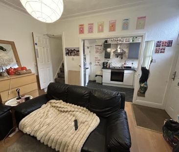 9 Grimthorpe Place, Leeds, LS6 3JT - Photo 2