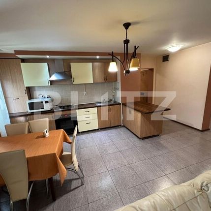 Apartament 4 camere decomandat, zona 1 Mai - Fotografie 1
