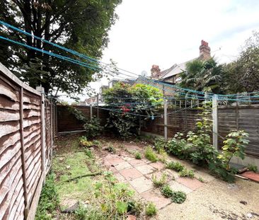 4 bedroom terraced house to rent - Photo 6