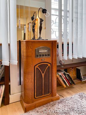 Logement à Paris, Location meublée - Photo 1