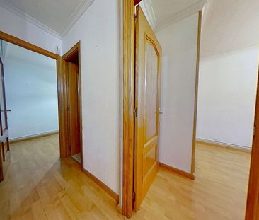 Piso de alquiler en Avenida Juan Carlos I, Villalba Estación - Photo 2