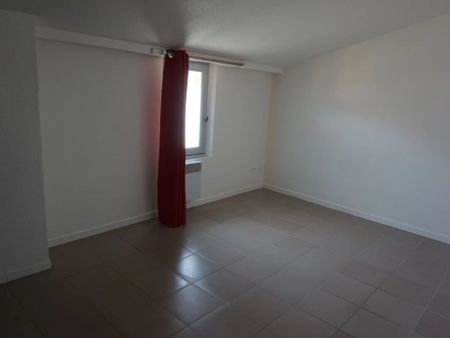 Location Appartement 2 pièces 57 m2 à Lodève - Photo 2