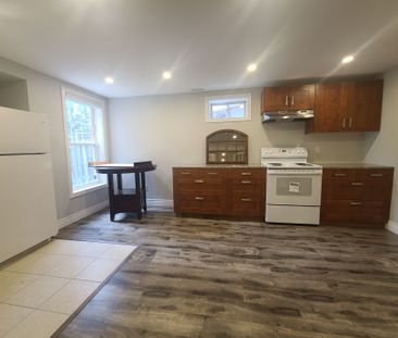 For Lease - 32 Dennis Drive, Ajax, Ontario - Photo 5