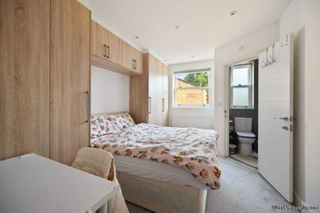 4 bedroom property to rent in London - Photo 4