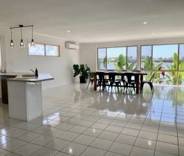 37 Wedgebill Parade BURLEIGH WATERS, QLD, 4220 - Photo 5