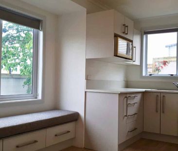 Easy Access to Waikato Hospital - Photo 2