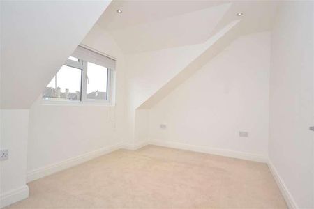 Churston Drive, Morden, SM4 - Photo 3