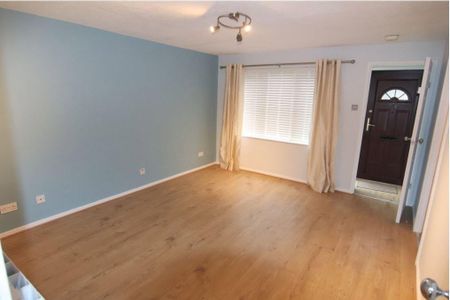 2 bedroom ground floor maisonette to rent - Photo 4