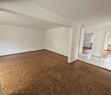 4,5-Zimmerwohnung mit neuer, moderner Einbauküche in Oberwil - Photo 2