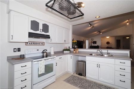 For Lease - 33 Boulder Crescent Unit# Main, Guelph, Ontario - Photo 5