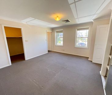 Spacious 4 Bedroom Family Home in a Quiet Cul-De-Sac - Photo 6