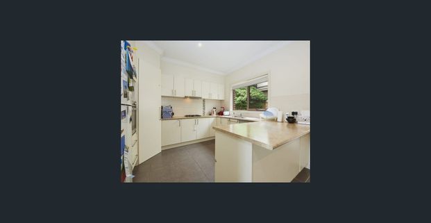 Perfectly Located - Photo 1