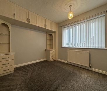 2 bedroom end of terrace house to rent - Photo 5
