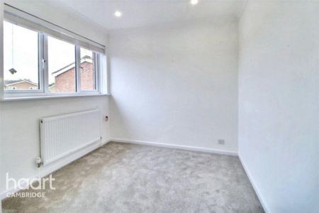 4 bedroom detached house to rent - Photo 4